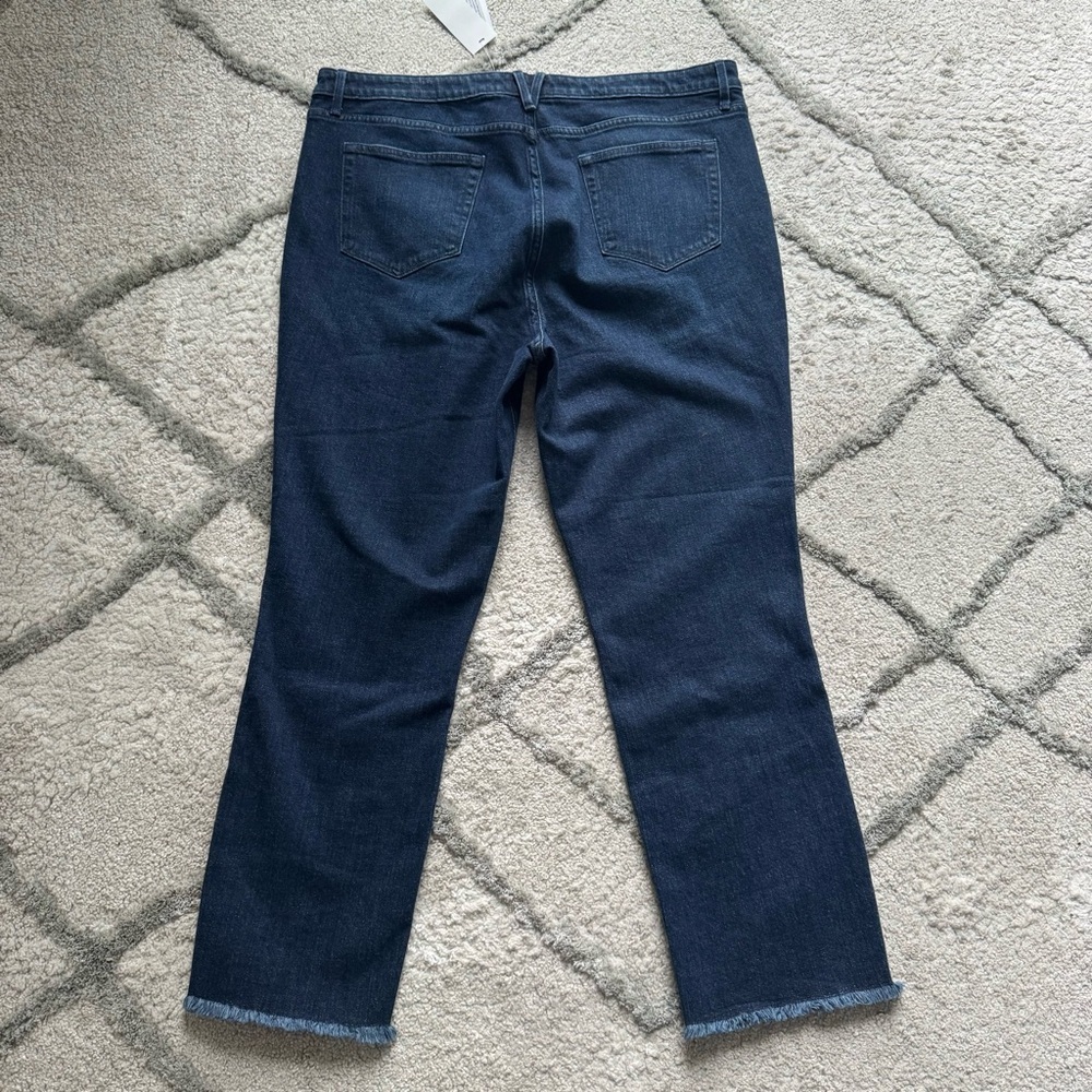 🎉 SALE 🎉 NWT Vineyard Vines Straight High Rise Crop Women's Dark Blue Jeans - Picture 9 of 15
